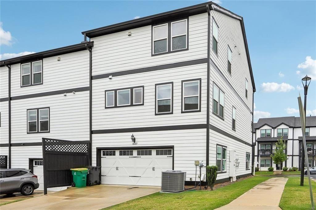 1037 Knoxboro Lane