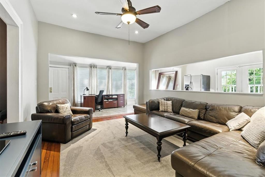 561 Culberson Street SW