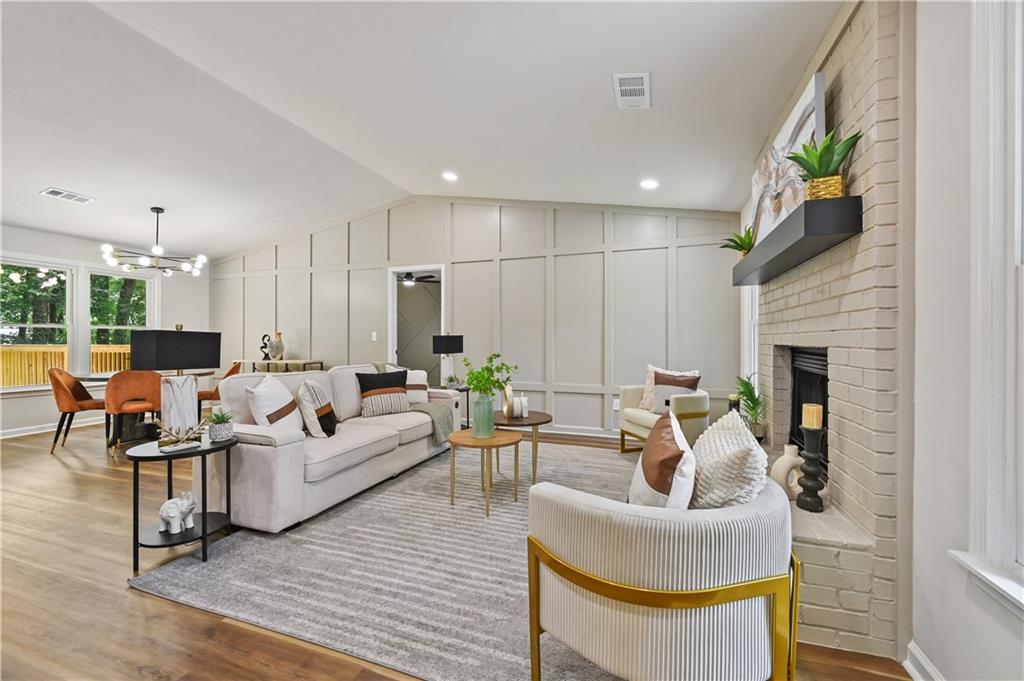 4246 Nora Lane