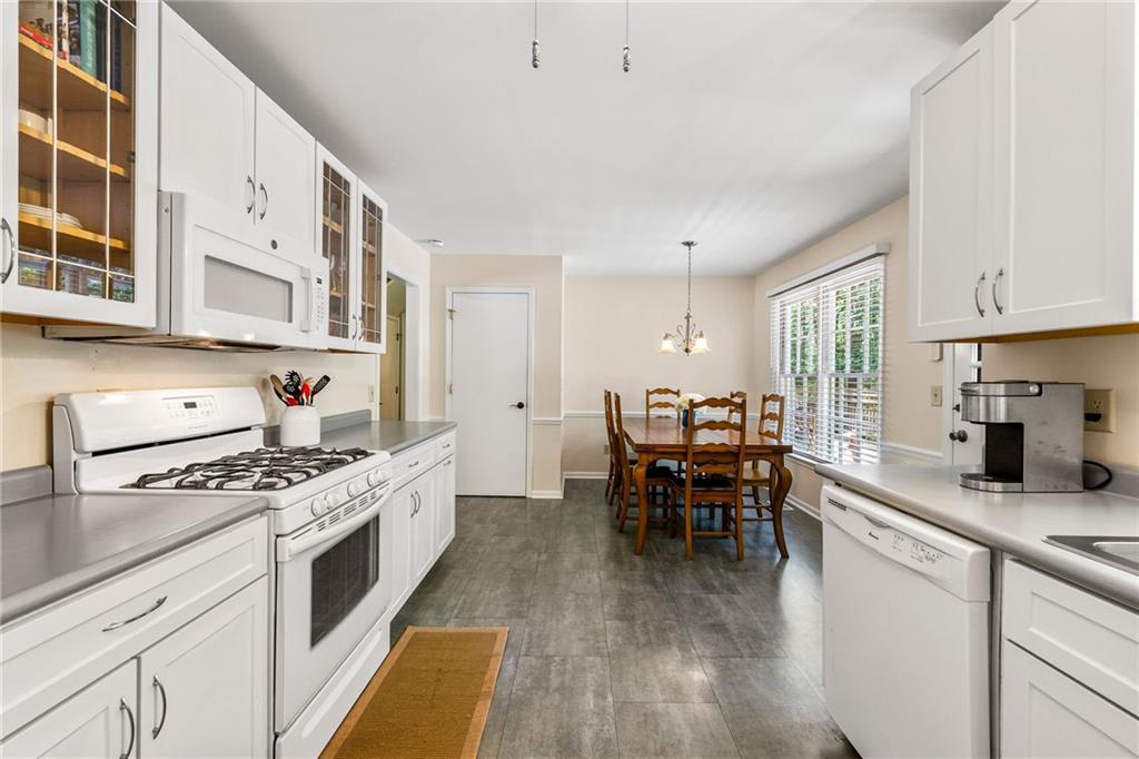 4150 Kalb Court, Smyrna, Georgia image 9