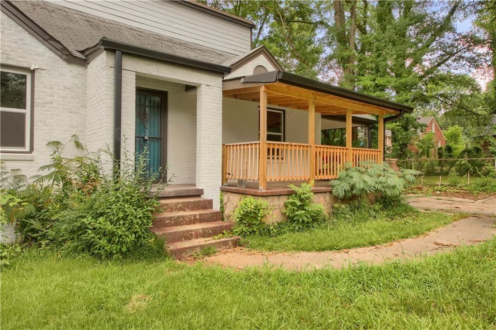 444 Sargent Drive SE