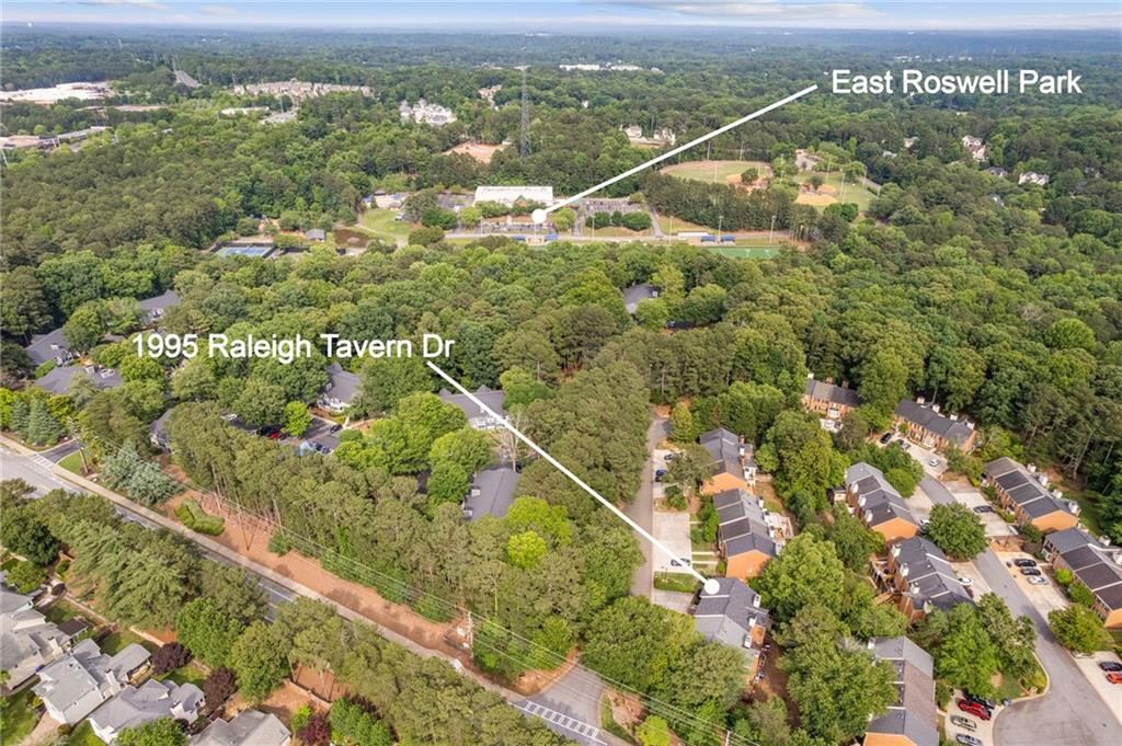1995 Raleigh Tavern Drive, Roswell, Georgia image 1