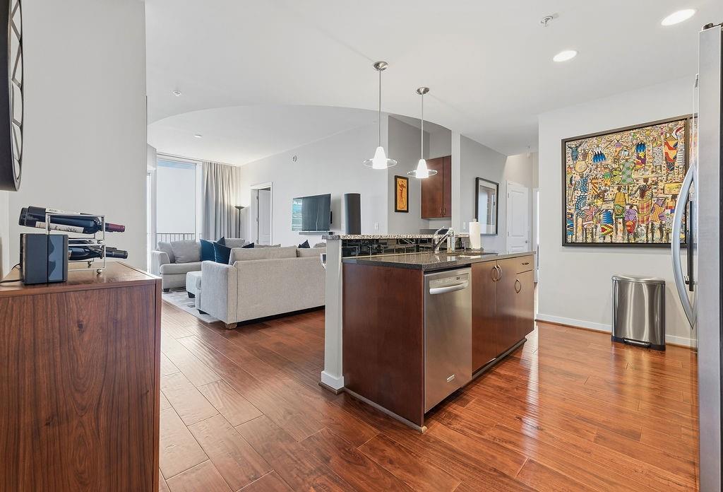 400 W Peachtree Street NW 2801-2