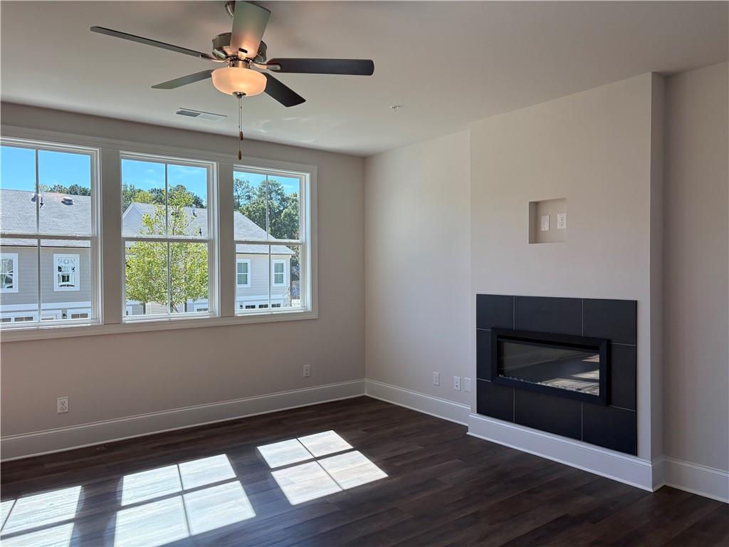 935 Crestmanor Drive