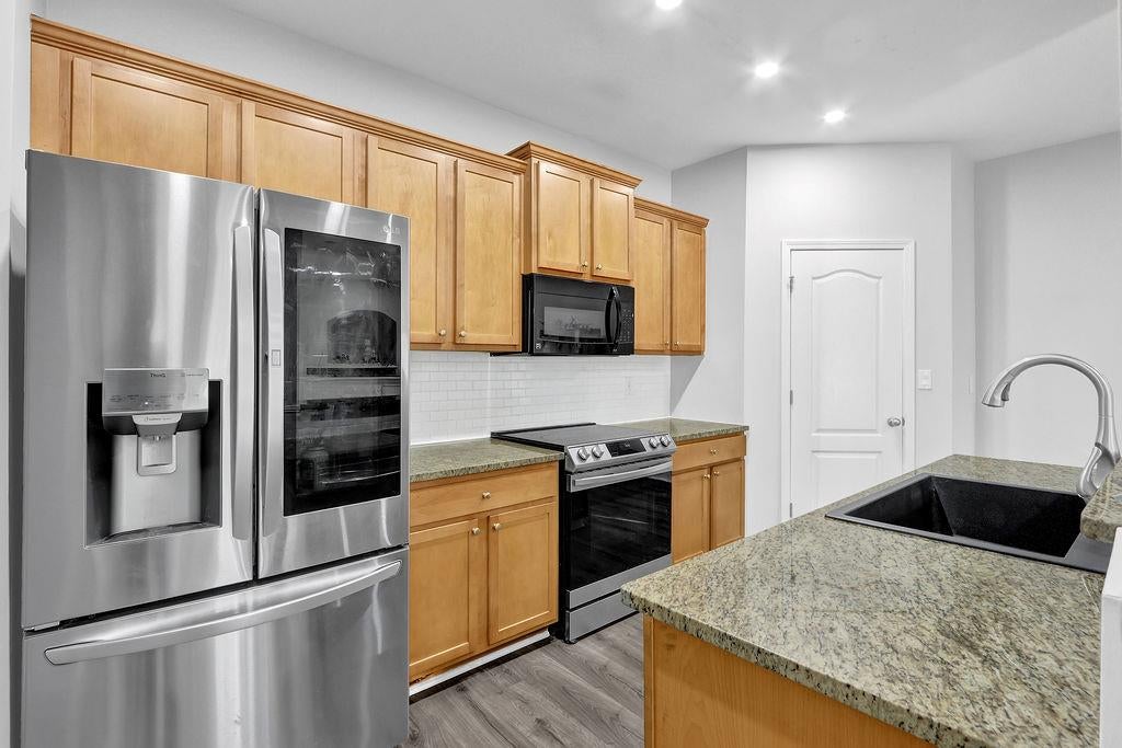 541 Woodland Park Terrace