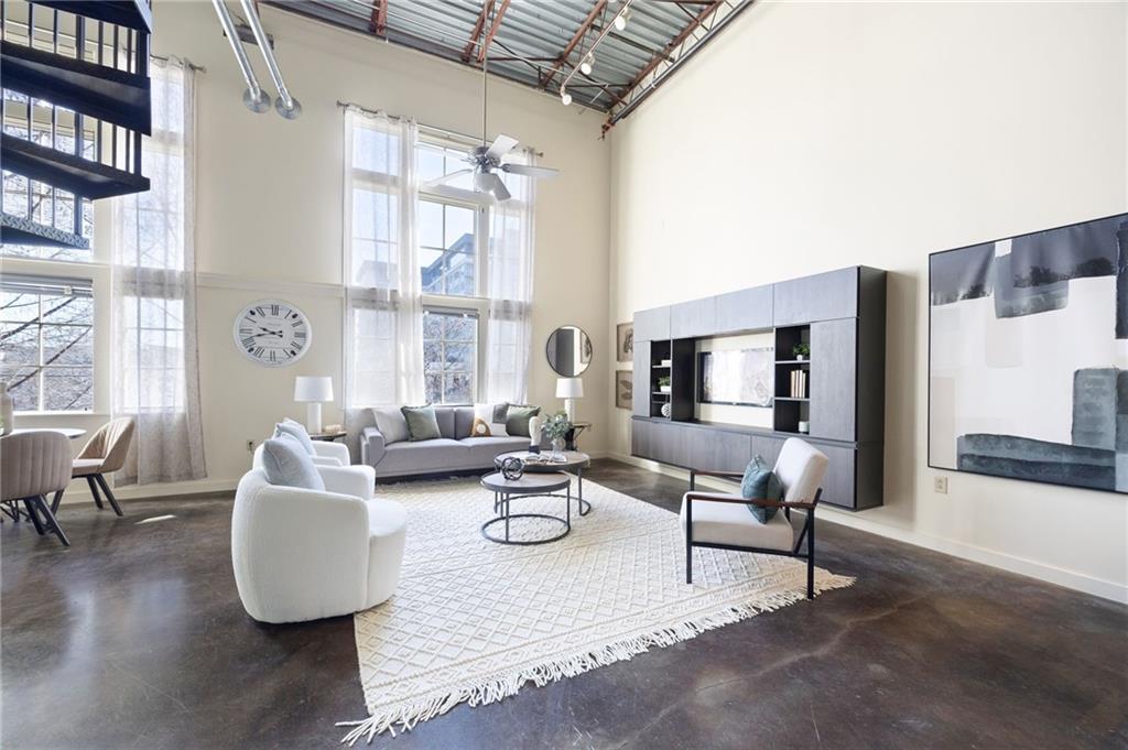 572 Edgewood Avenue NE 301