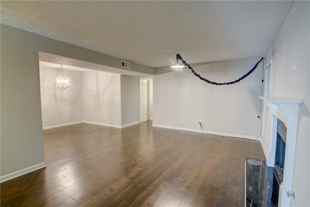 2139 N Forest Trail