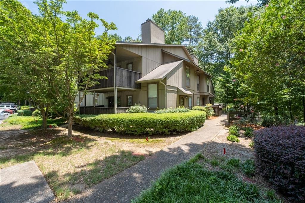 This beautifully updated 2-bedroom, 1-bath condo is move-in ready and full of charm. Located in Vinings Run, in the heart of Smyrna—just minutes from Vinings, The Battery, Publix, restaurants, and shopping—you’ll enjoy the perfect mix of peaceful nature and city convenience.
Stepless entry from parking lot, welcome inside to a bright, open living and dining space with fresh new LVP flooring throughout. The kitchen is all-new and fully equipped with modern cabinets, sleek countertops, gas stove, built-in microwave, dishwasher, and refrigerator—all included! The spacious primary bedroom has two closets and direct access to the updated full bathroom. You’ll also love having your own washer and dryer.
Outside, relax on your large private deck or explore the quiet, wooded community. With two swimming pools, tennis courts, and basketball court, it feels like a mountain retreat just minutes from town. ?? Two unassigned parking spots included.