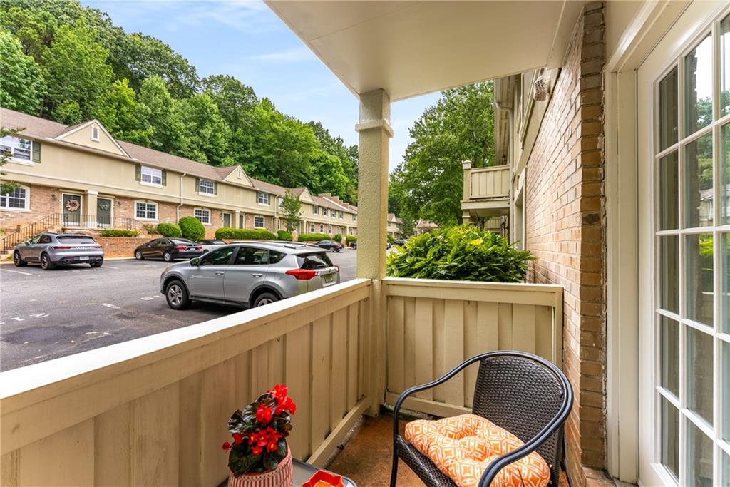 6900 Roswell Road Q26