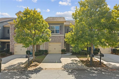 Townhouse For Sale - 183 Spring Way Square<br/> Canton, GA 30114
