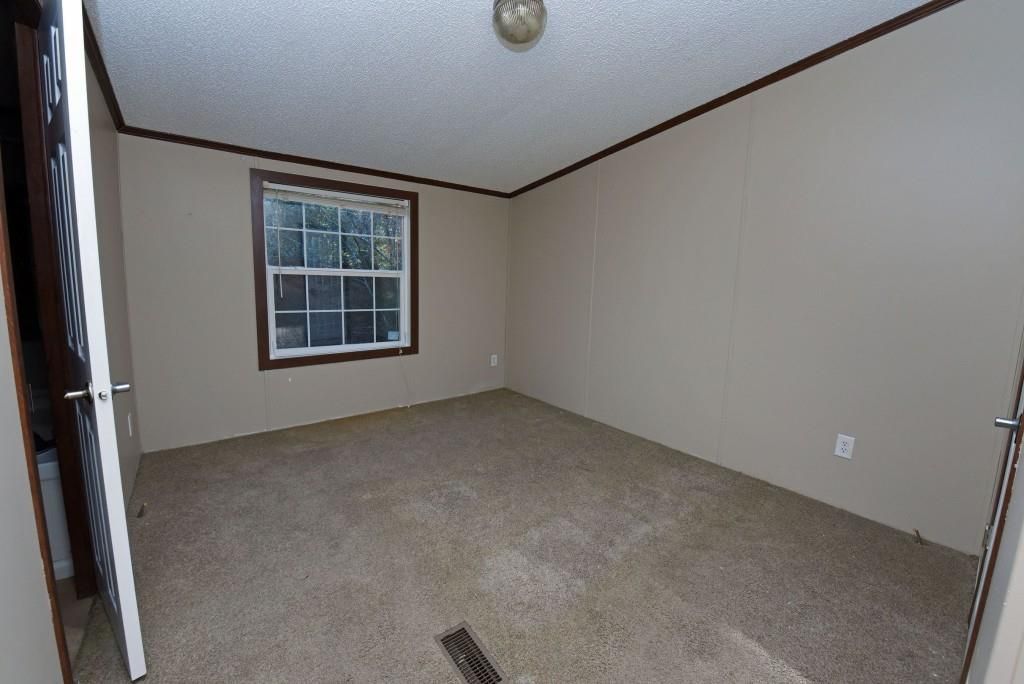 listing image 42
