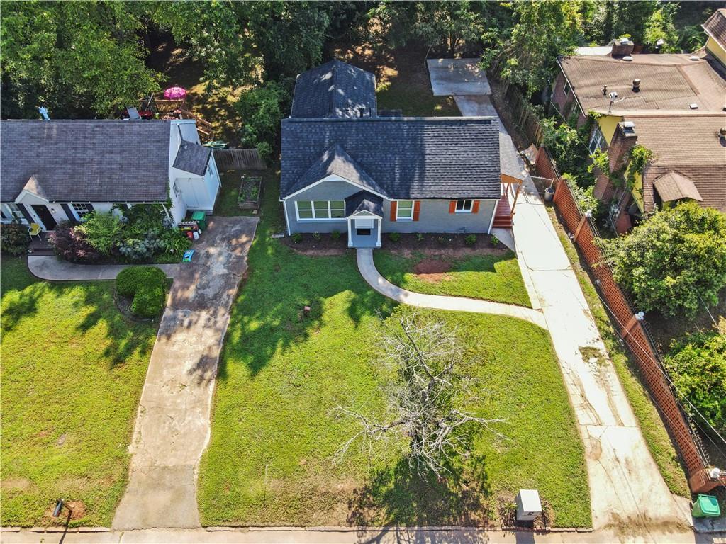 672 Quillian Avenue