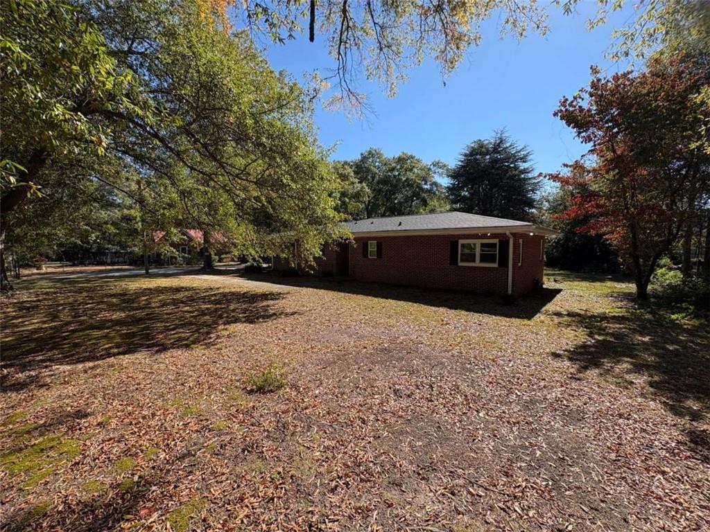 940 E Church Street E