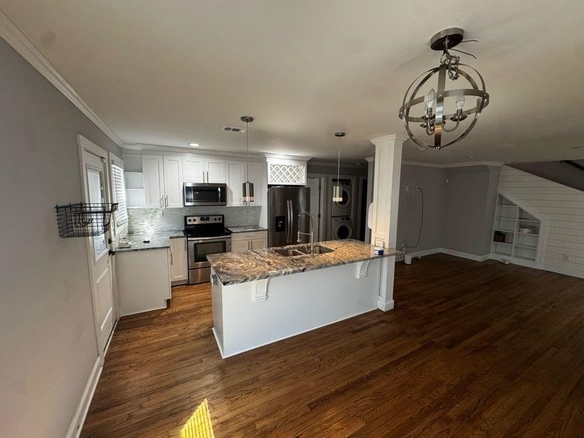 2097 Holly Hill Drive