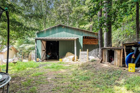 A home in Carnesville