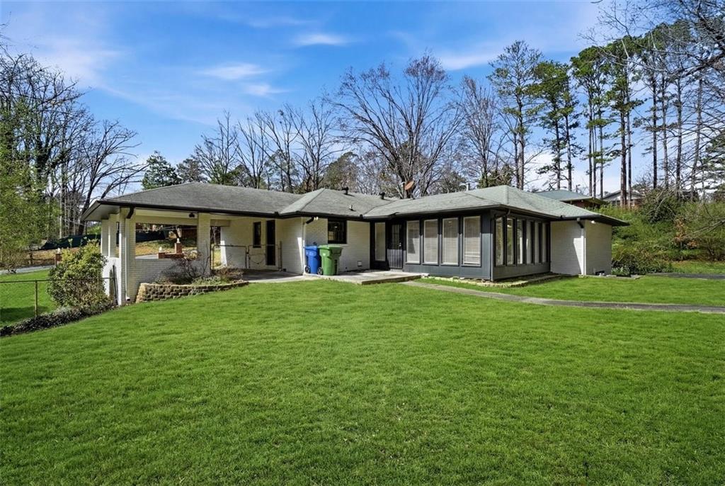 1006 Burnt Hickory Drive SW