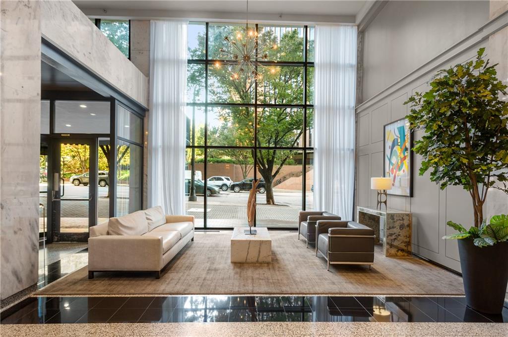 620 Peachtree Street NE 1412