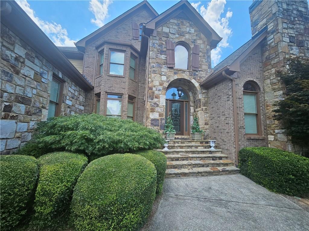 930 Chateau Forest Road