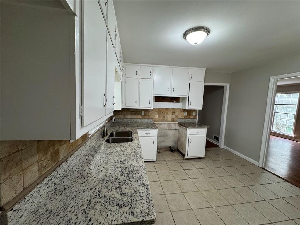 5183 Mccarter Court, Stone Mountain, Georgia image 6