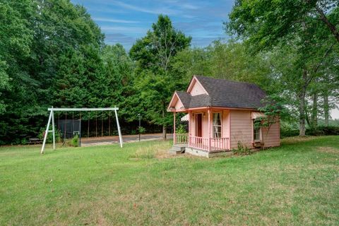 A home in Newnan