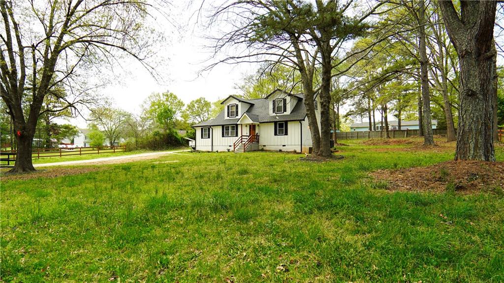 2638 Cleburne Parkway, Powder Springs, Georgia image 2