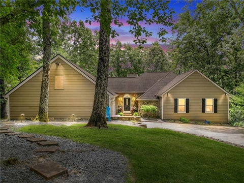 Homes For Sale - 160 Fairway Ridge Drive<br/> Johns Creek, GA 30022
