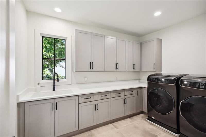 159 E Wesley Road, Atlanta, Georgia image 26