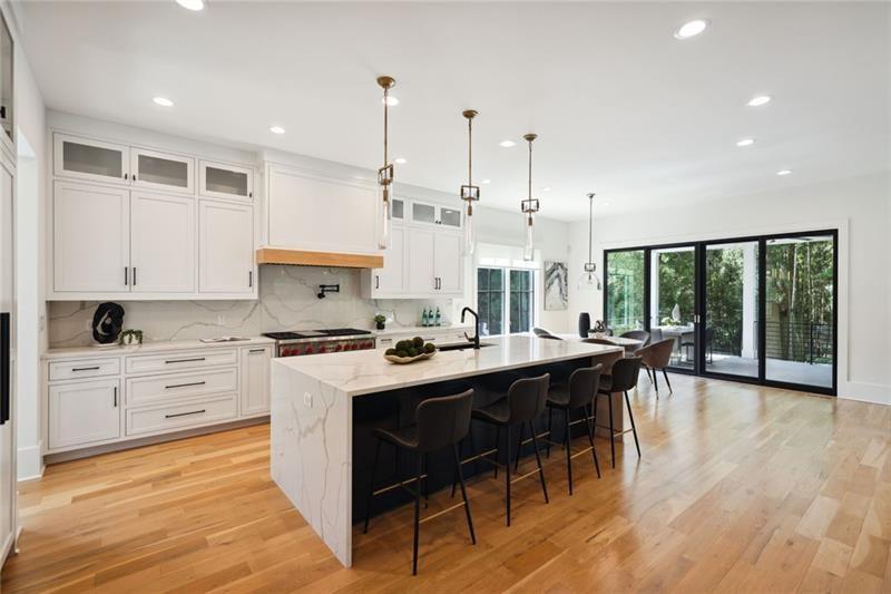 159 E Wesley Road, Atlanta, Georgia image 8