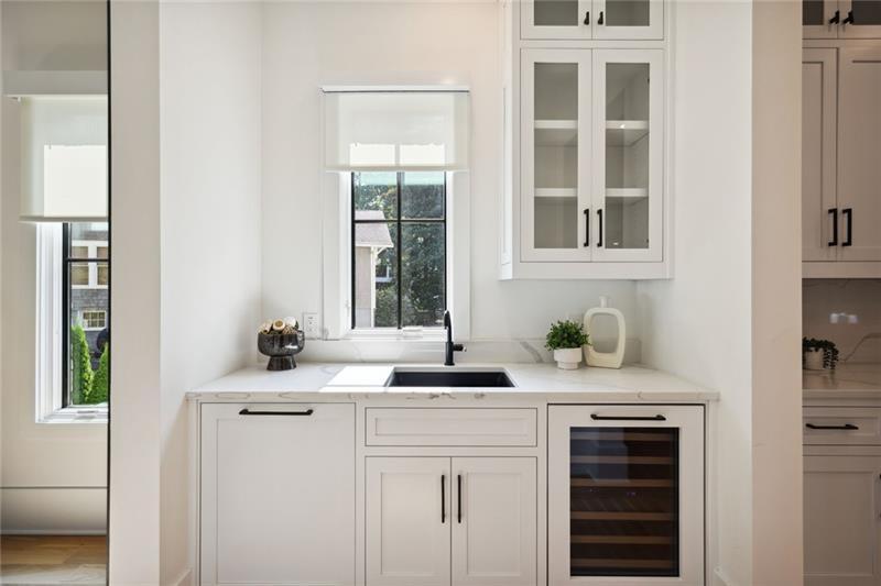 159 E Wesley Road, Atlanta, Georgia image 11