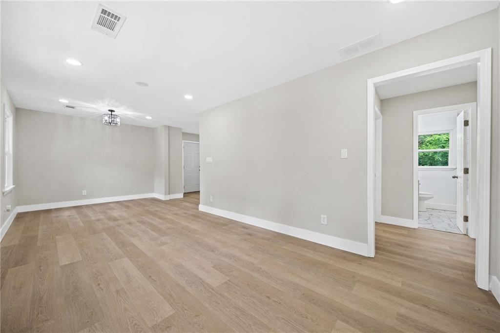 130 Oakcliff Court Ct, Atlanta, Georgia image 6