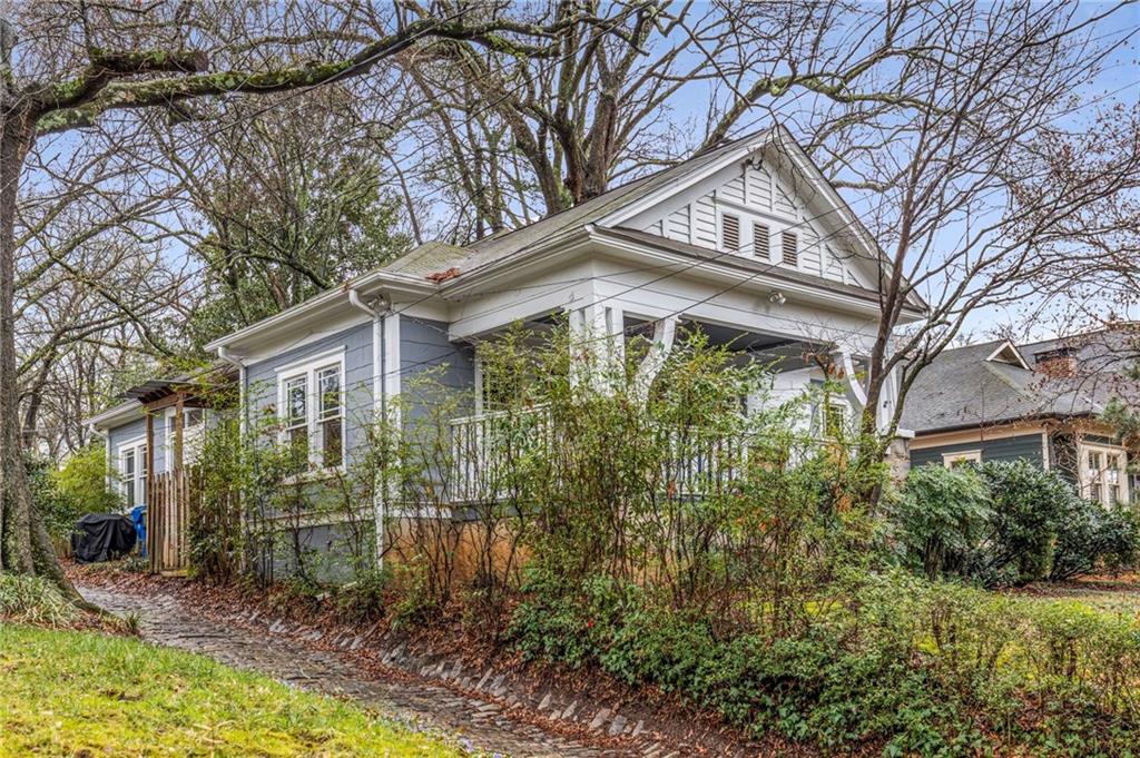 1007 Blue Ridge Avenue NE