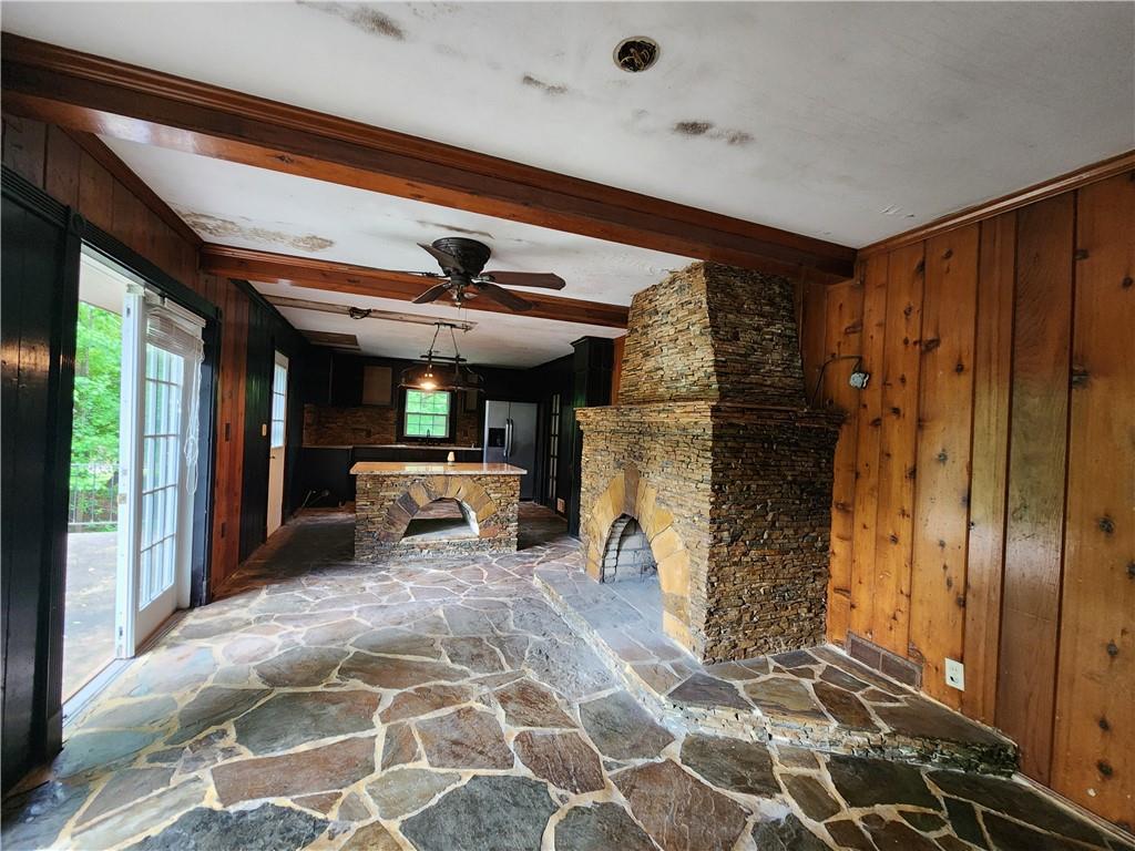 1435 Loch Lomond Trail, Atlanta, Georgia image 7