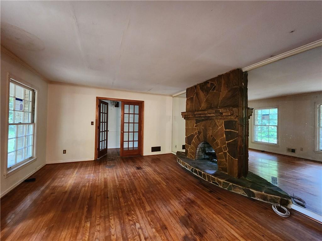 1435 Loch Lomond Trail, Atlanta, Georgia image 5