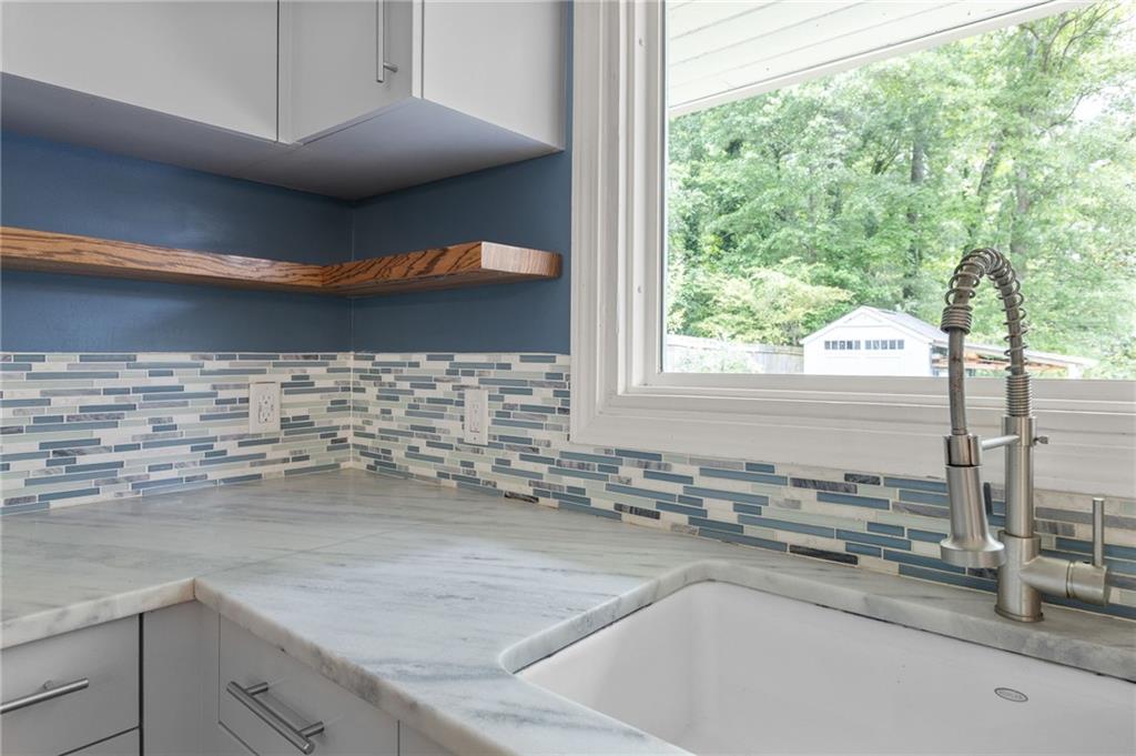 2274 Edgemore Drive, Atlanta, Georgia image 10