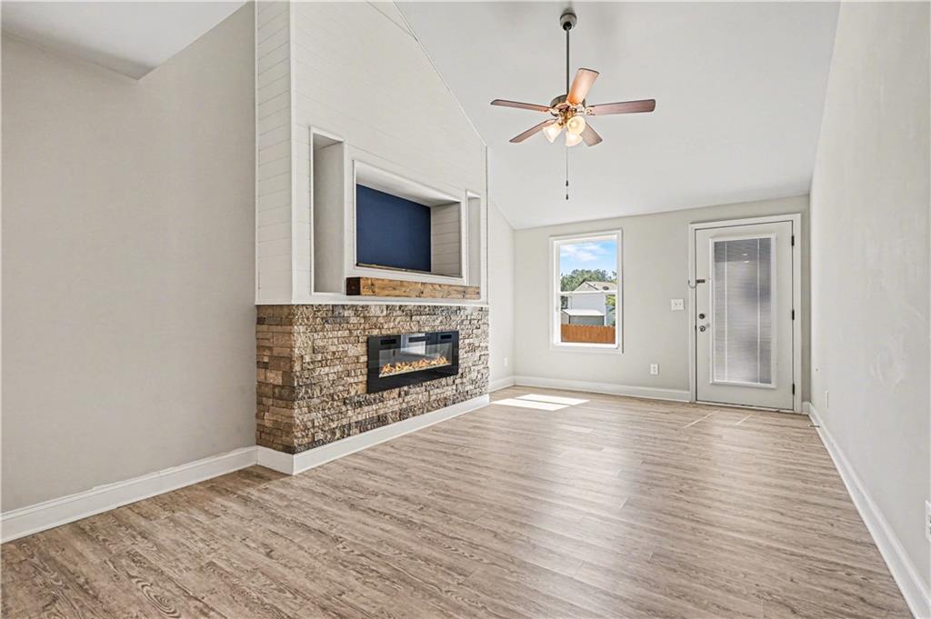 255 Dove Place