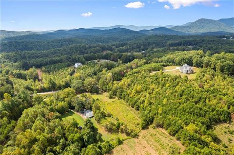 A home in Dahlonega