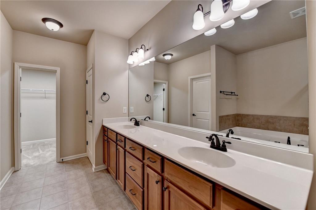 5842 Norfolk Chase Road, Peachtree Corners, Georgia image 40