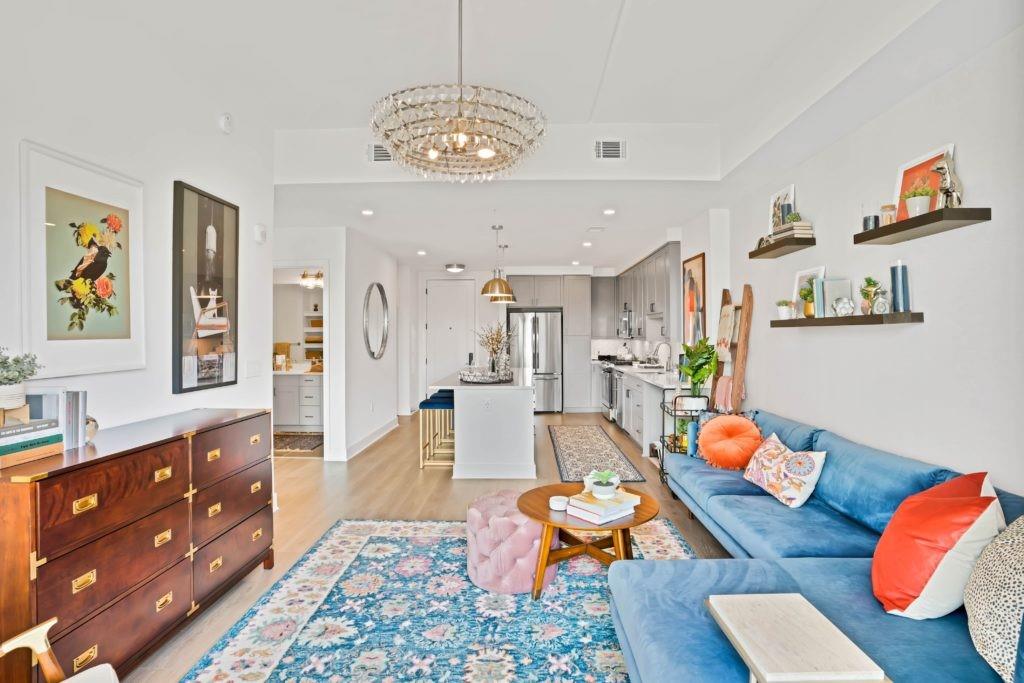 3172 Roswell Road 814