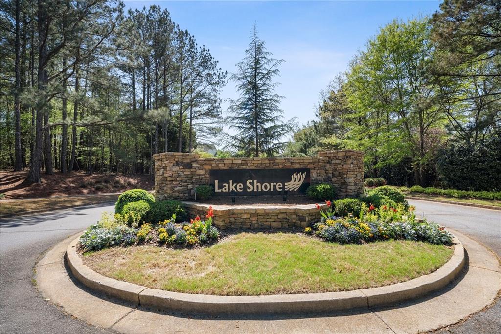 1010 Lake Shore Overlook, Alpharetta, Georgia image 4
