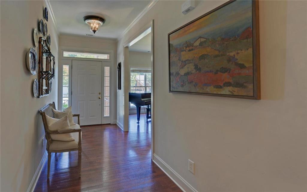 922 Brenau Point Drive, Gainesville, Georgia image 4
