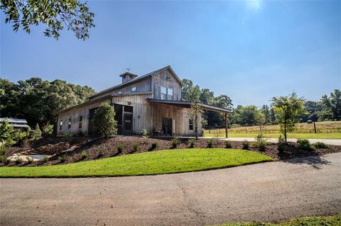 1700 BEAVER DAM Road Madison GA 30650
