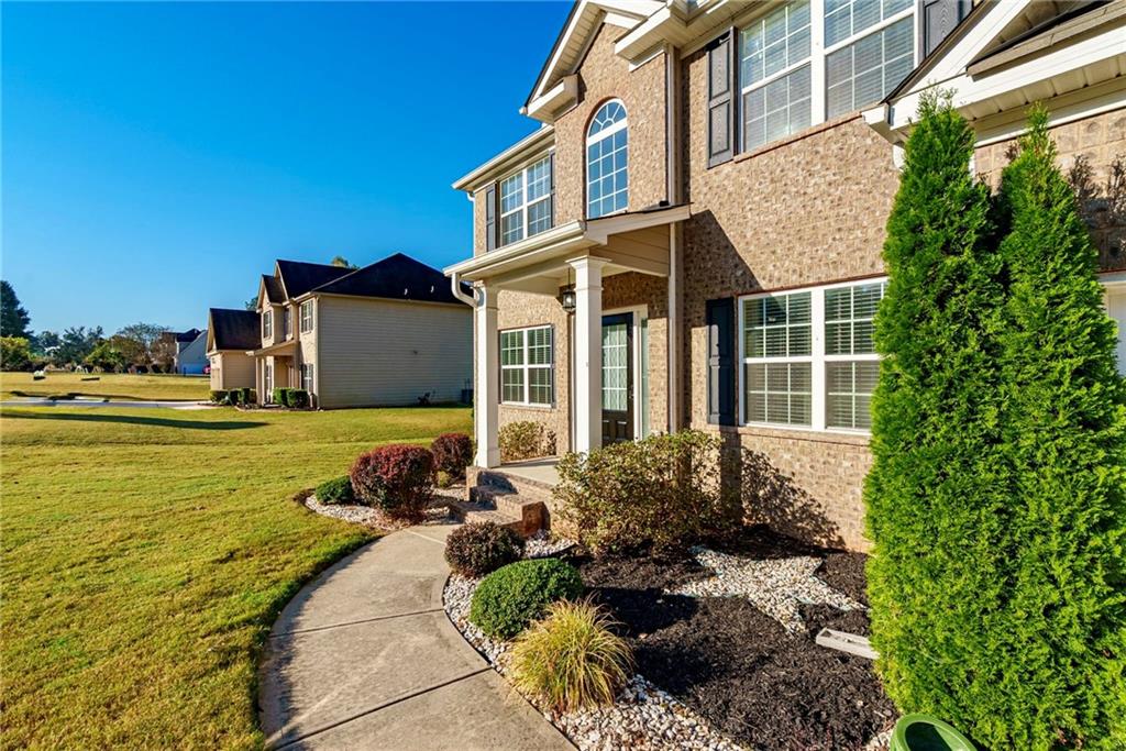 2506 Ginger Leaf Drive NE