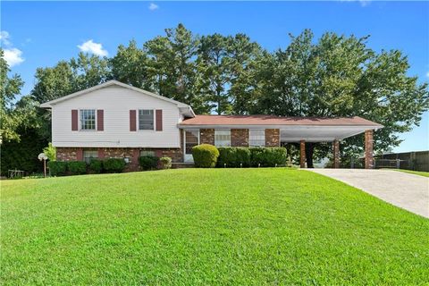 462 Paul Street Riverdale GA 30274