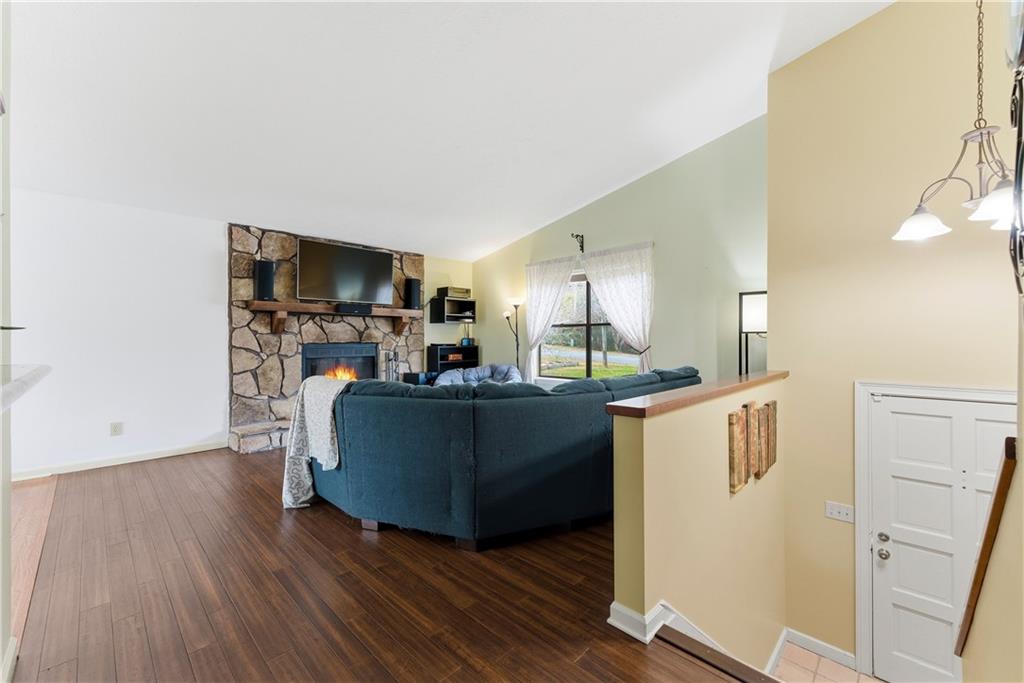 419 Ridgetop Drive NW