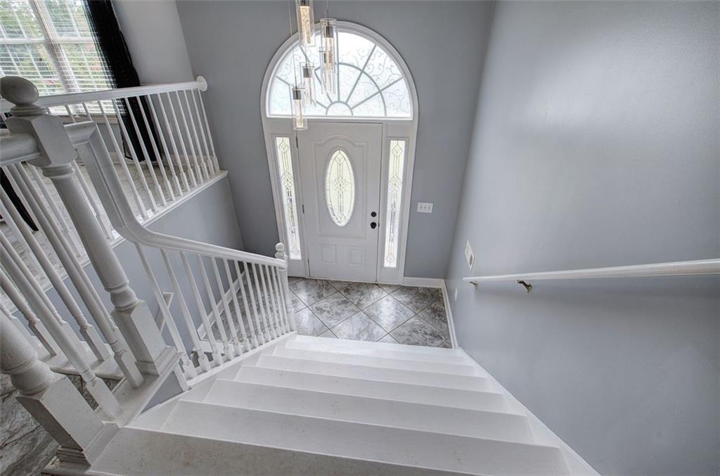 105 WOODBERRY Drive SE