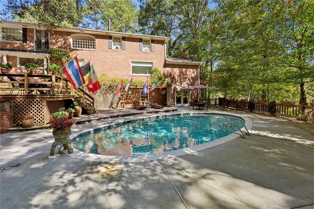 Lake Island Estates - Residential
