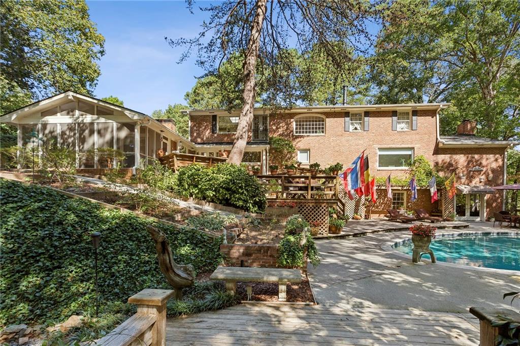 Lake Island Estates - Residential