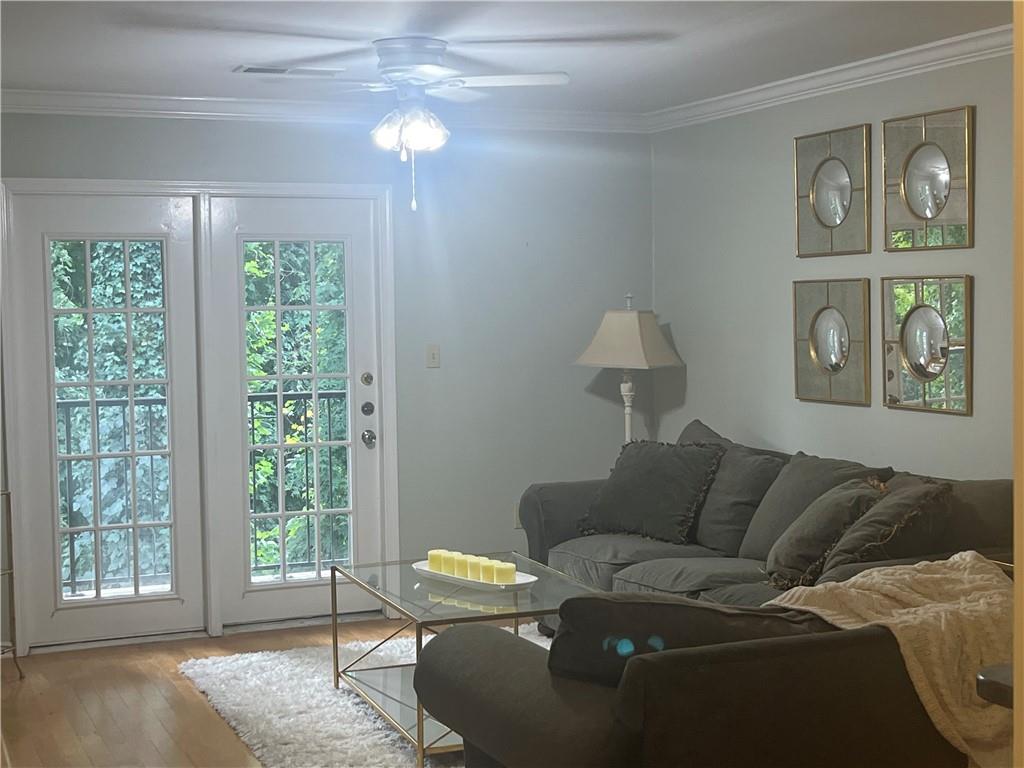 3655 Habersham Road NE B 352