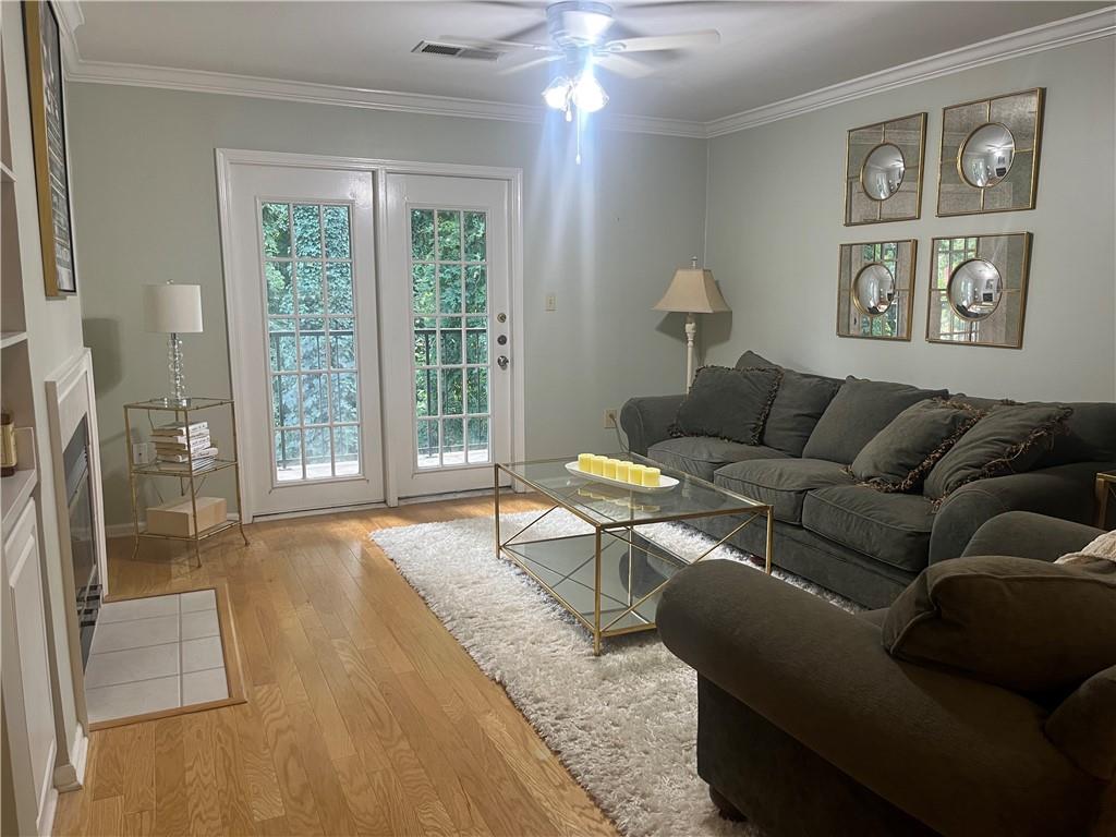 3655 Habersham Road NE B 352