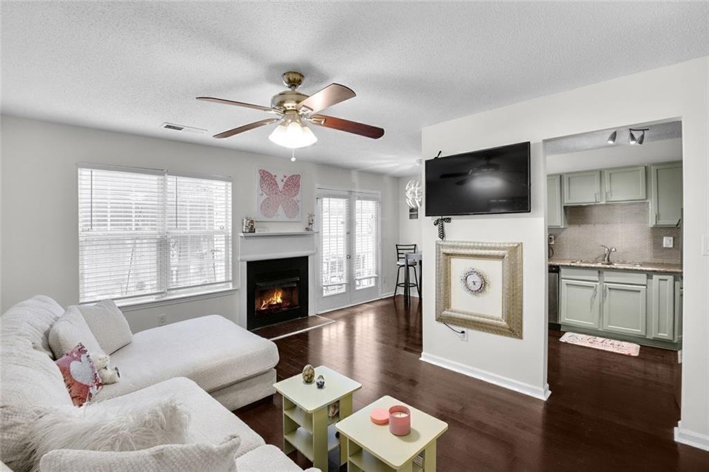 PARKVIEW COMMONS - Residential